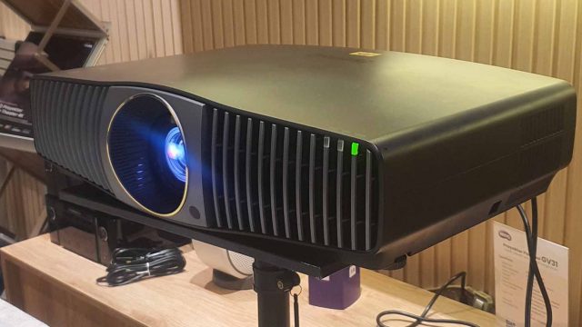 Launching Proyektor 4K BenQ W5800 : Saatnya Proyektor Menggantikan TV di Rumah?