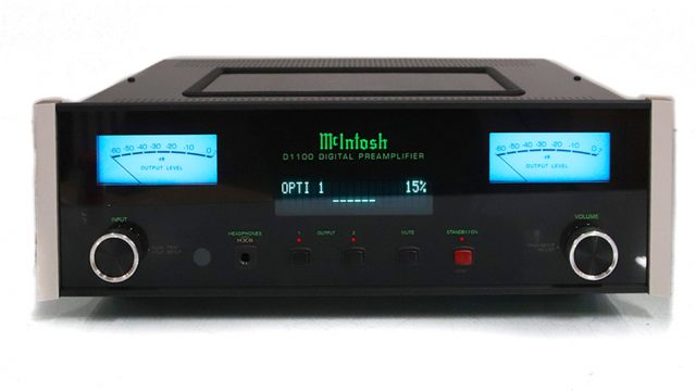 Mainan Baru dari McIntosh, Preamp D1100